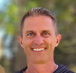Brad Headshot-1